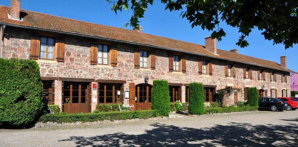 Logis Hotel Le Dahu Parigny  エクステリア 写真